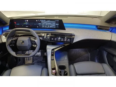 Peugeot e-3008 GT Eléctrico 157kW