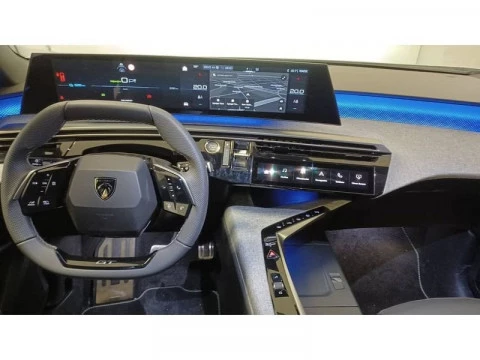 Peugeot e-3008 GT Eléctrico 157kW