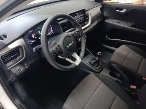 Kia Stonic 1.2 DPI CONCEPT 5P