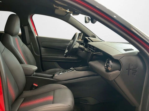 Alfa Romeo Junior Elettrica 115kW (156CV)