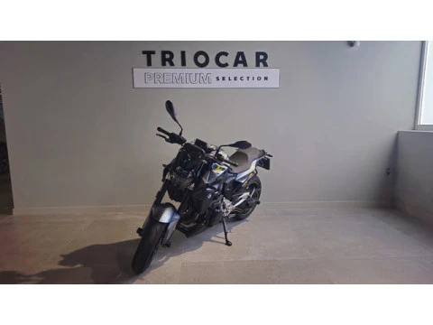 BMW Motorrad F 900 R Roadster / Naked Bike