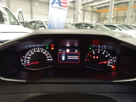 Peugeot 2008 Allure Pack BlueHDI 130 S&S EAT8