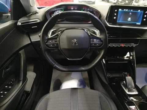 Peugeot 2008 Allure Pack BlueHDI 130 S&S EAT8