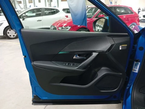 Peugeot 2008 Allure Pack BlueHDI 130 S&S EAT8