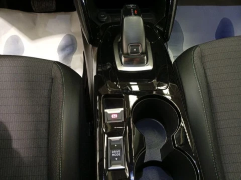 Peugeot 2008 Allure Pack BlueHDI 130 S&S EAT8