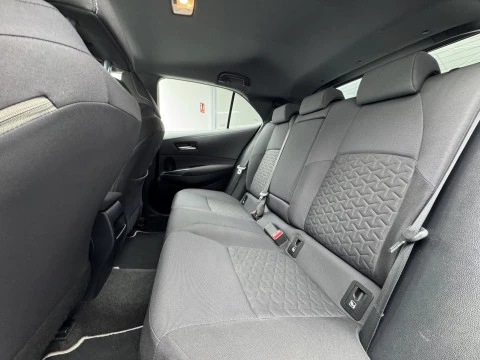 Toyota Corolla 1.8 125H ACTIVE TECH E-CVT