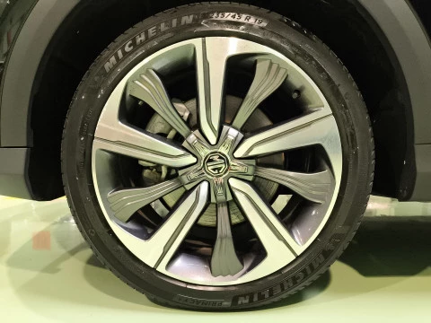 MG Marvel R 70kWh Performance 212 kW (288 CV)