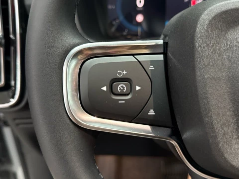 Volvo XC40 XC40 B3 PLUS DARK