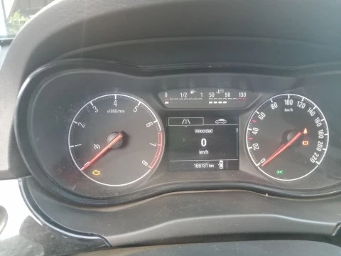 Opel Corsa 1.4 Selective 66kW (90CV) GLP