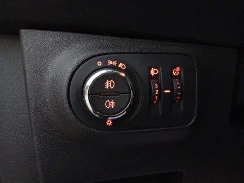 Opel Corsa 1.4 Selective 66kW (90CV) GLP