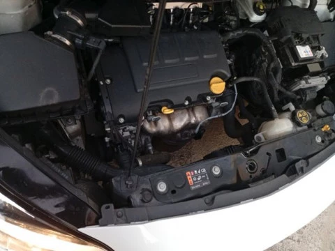 Opel Corsa 1.4 Selective 66kW (90CV) GLP