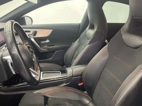 Mercedes-Benz CLA 200 d AMG Line (EURO 6d)