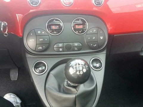 Fiat 500 1.0 Hybrid Dolcevita 51 kW (70 CV)