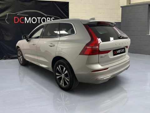 Volvo XC60 2.0 T6 AWD Recharge Core Auto