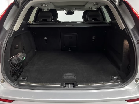 Volvo XC60 2.0 T6 AWD Recharge Core Auto