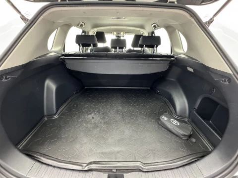 Toyota Rav4 2.5l 220H Advance