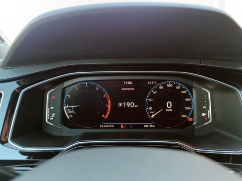 Volkswagen Polo 1.0 TSI 70KW R-LINE 5P