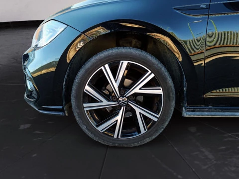 Volkswagen Polo 1.0 TSI 70KW R-LINE 5P