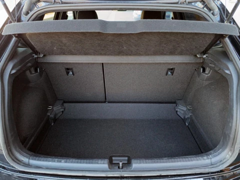 Volkswagen Polo 1.0 TSI 70KW R-LINE 5P