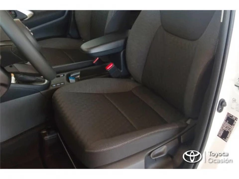 Toyota Yaris 5P Business Plus 120H e-CVT