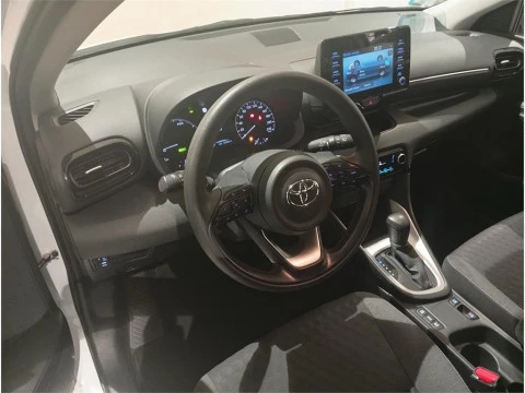 Toyota Yaris 5P Business Plus 120H e-CVT