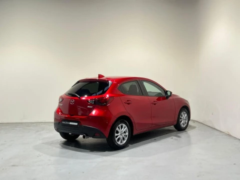 Mazda2 1.5 GE 66kW (90CV) Black Tech Edition