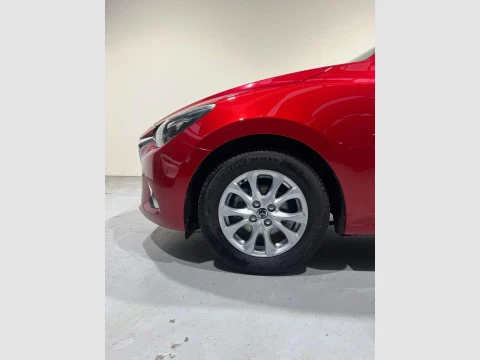 Mazda2 1.5 GE 66kW (90CV) Black Tech Edition