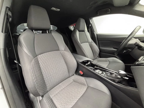 Toyota C-HR 2.0 180H Advance