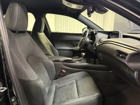 Lexus UX 2.0 250h Business