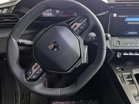 Peugeot 408 1.2 MHEV 145 E-DCS6 ALLURE 5P