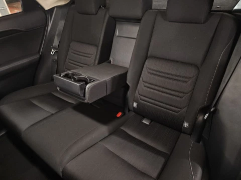 Lexus NX 2.5 300h Business Navigation 2WD