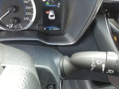 Toyota Corolla 1.8 125H BUSINESS PLUS E-CVT