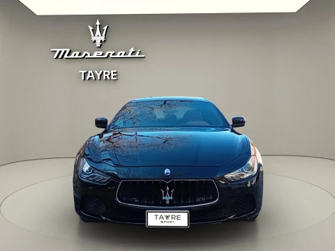 Maserati Ghibli 3.0 V6 BT 330CV RWD