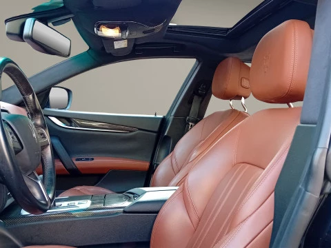 Maserati Ghibli 3.0 V6 BT 330CV RWD