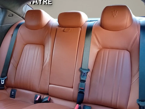 Maserati Ghibli 3.0 V6 BT 330CV RWD