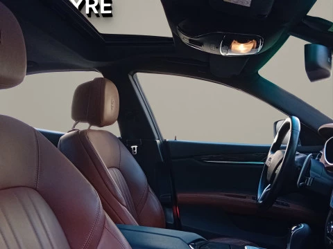 Maserati Ghibli 3.0 V6 BT 330CV RWD