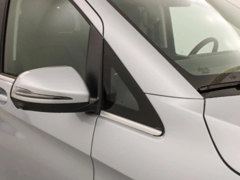 Mercedes-Benz Clase V 2.0 250 D AVANTGARDE LWB 190 5P