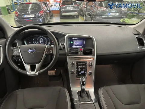 Volvo XC60 D3 Momentum Auto 110 kW (150 CV)