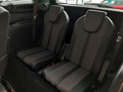 Peugeot 5008 Hybrid 1.2 100KW Allure Pack eDCS6