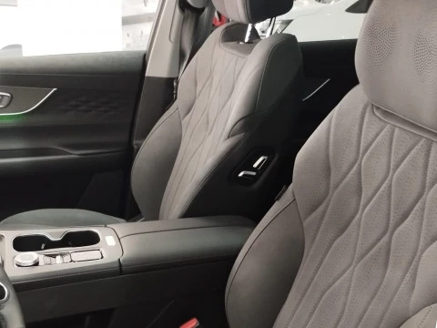 EBRO S800 1.6 TGDI Luxury 7 DCT