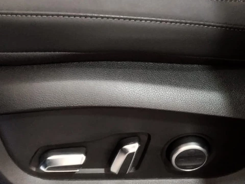 EBRO S800 1.6 TGDI Luxury 7 DCT