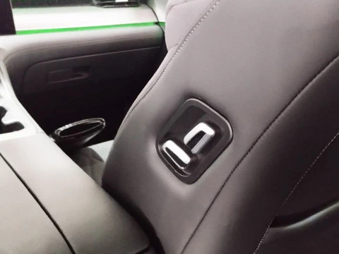 EBRO S800 1.6 TGDI Luxury 7 DCT