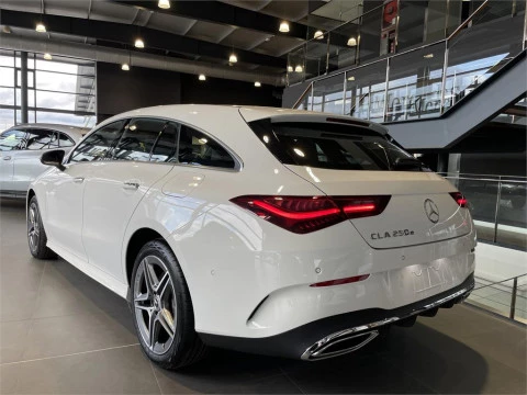 Mercedes-Benz CLA 250 e Shooting Brake