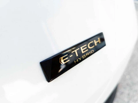 Renault Captur NUEVO RENAULT CAPTUR TECHNO E-TECH FULL HYBRID 105