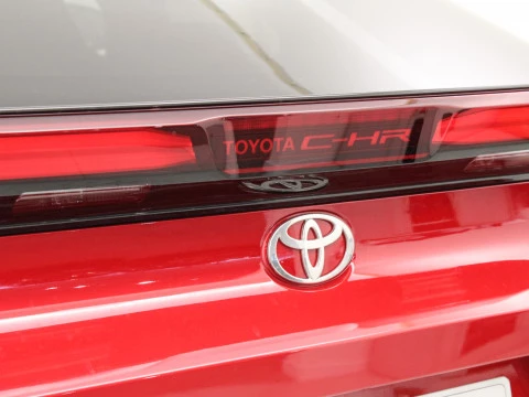 Toyota C-HR 2.0 PHEV HYBRID ADVANCE CVT 223 5P