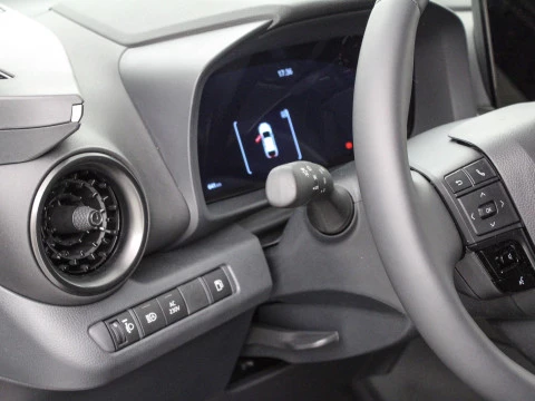 Toyota C-HR 2.0 PHEV HYBRID ADVANCE CVT 223 5P