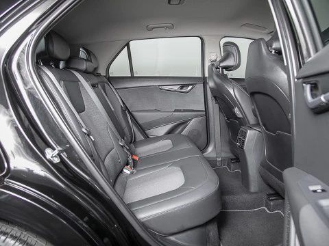 Kia Niro 1.6 GDi HEV 95kW (129CV) Drive