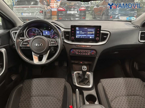Kia Ceed 1.6 MHEV iMT Drive 100 kW (136 CV)