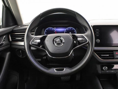 Skoda Kamiq 1.0 TSI 81KW DSG STYLE 110 5P