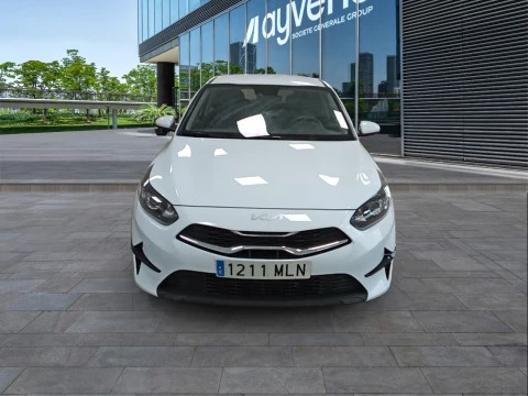 Kia Ceed 1.6 MHEV iMT 100kW (136CV) Concept